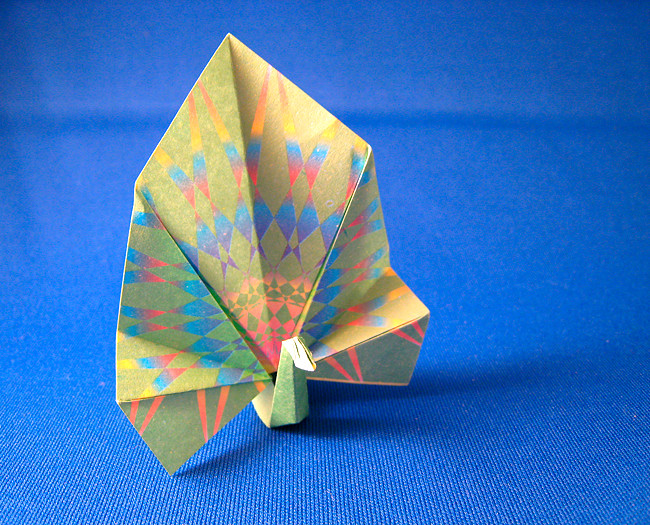 Origami Peacock by Kunihiko Kasahara. Folded by Gilad Aharoni on giladorigami.com