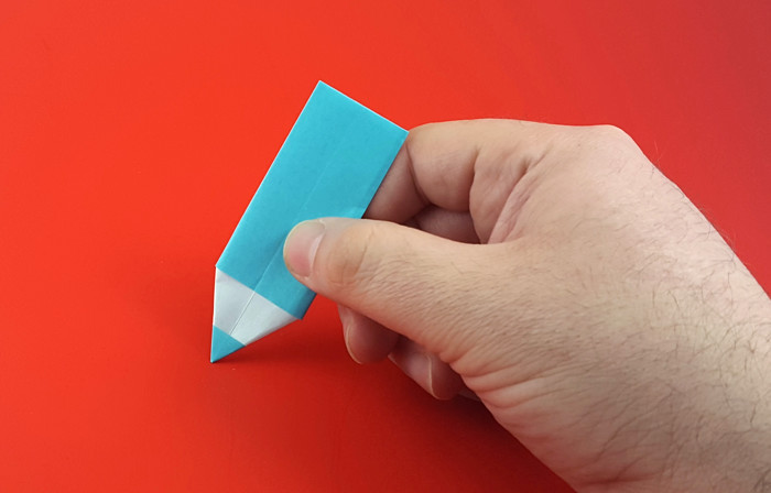 Origami Pencil by Takenao Handa. Folded from a rectangle of origami paper by Gilad Aharoni on giladorigami.com