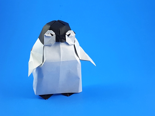Origami Penguin baby by Yoo Tae Yong. Folded from a square of origami paper by Gilad Aharoni on giladorigami.com