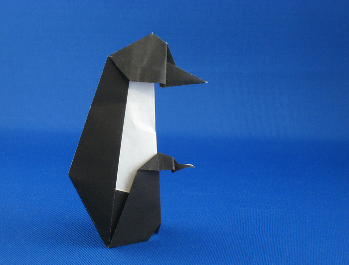 Origami Penguin mother and baby by Nick Robinson. Folded from a square of origami paper by Gilad Aharoni on giladorigami.com