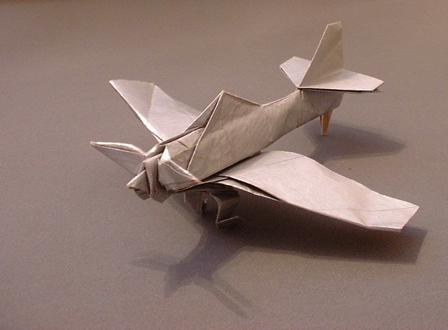 Origami Propeller plane by Miyajima Noboru. Folded by Gilad Aharoni on giladorigami.com