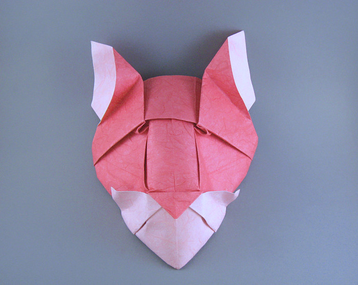 Origami Cougar head by Roman Diaz. Folded by Gilad Aharoni on giladorigami.com