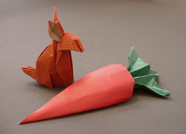 Origami Bunny by Akira Yoshizawa. Folded by Gilad Aharoni on giladorigami.com
