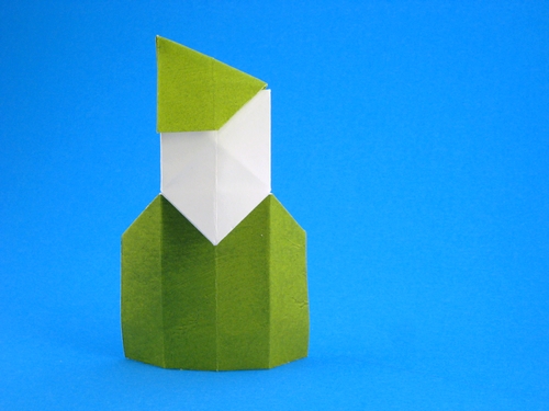 Origami Robin Hood by David Petty. Folded from a rectangle of scrapbooking paper by Gilad Aharoni on giladorigami.com
