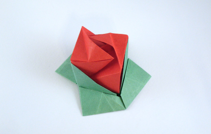 Origami Rose cube by Jun Maekawa. Folded from 2 rectangles of origami paper by Gilad Aharoni on giladorigami.com