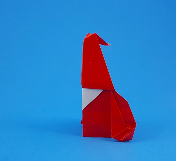 Origami Santa Claus 4 by Luigi Leonardi. Folded from a square of origami paper by Gilad Aharoni on giladorigami.com