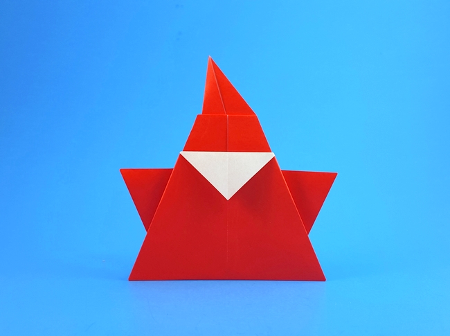 Origami Santa Claus by John Montroll. Folded from a square of origami paper by Gilad Aharoni on giladorigami.com