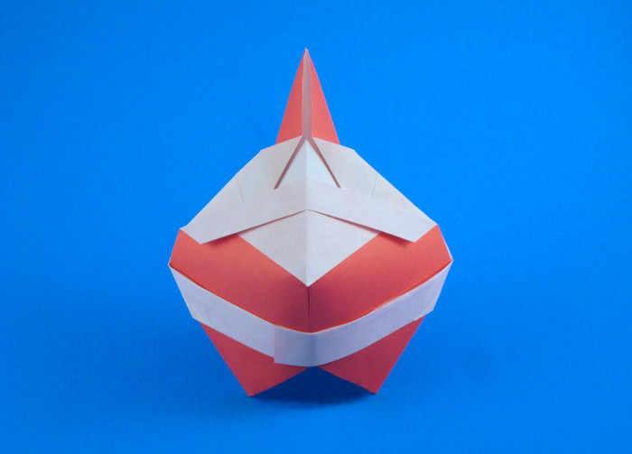 Origami Santa Claus ornament by Hideo Komatsu. Folded from a square of origami paper by Gilad Aharoni on giladorigami.com