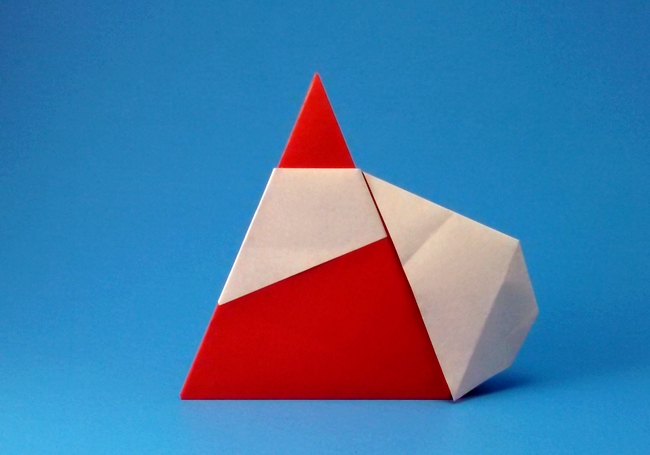 Origami Santa Claus by Hideo Komatsu. Folded from a square of origami paper by Gilad Aharoni on giladorigami.com