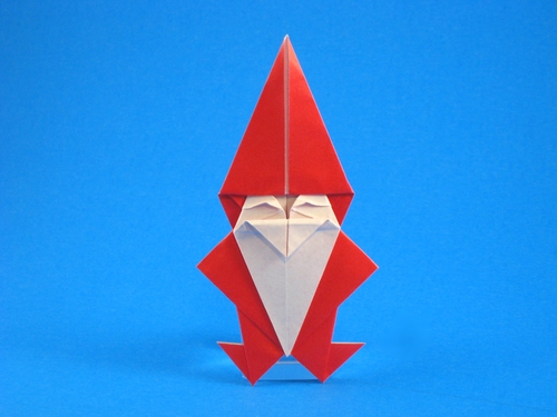 Origami Santa Claus by Kumasaka Hiroshi. Folded from a square of origami paper by Gilad Aharoni on giladorigami.com
