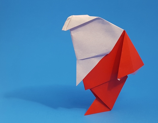 Origami Santa Claus by Luigi Leonardi. Folded from a square of origami paper by Gilad Aharoni on giladorigami.com