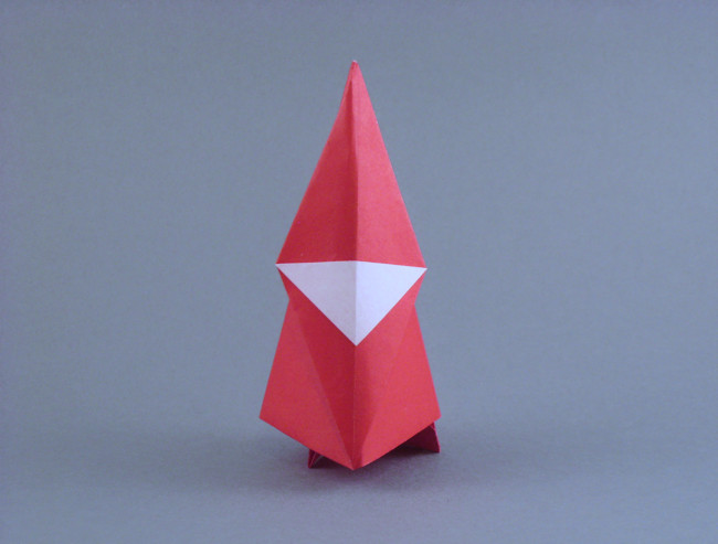 Origami Santa Claus by Noriko Nagata. Folded from a square of origami paper by Gilad Aharoni on giladorigami.com