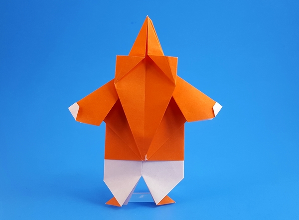 Origami Santa Claus by Florence Temko. Folded from a square of origami paper by Gilad Aharoni on giladorigami.com