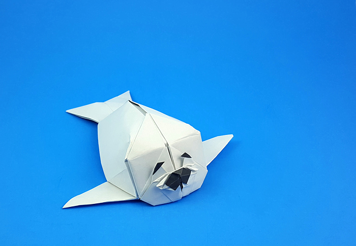 Origami Spotted seal by Inayoshi Hidehisa. Folded from a square of origami paper by Gilad Aharoni on giladorigami.com
