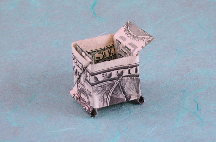 Origami Shopping cart by Sy Chen. Folded from a US $ bill by Gilad Aharoni on giladorigami.com