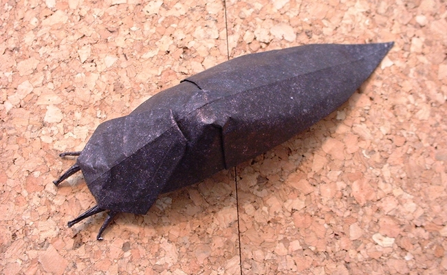 Origami Grey Slug by Lionel Albertino folded by Gilad Aharoni