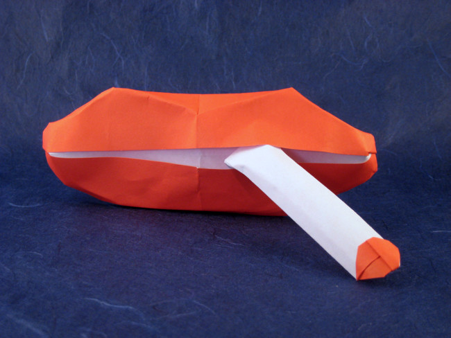 Origami Smoker by Marc Kirschenbaum. Folded by Gilad Aharoni on giladorigami.com