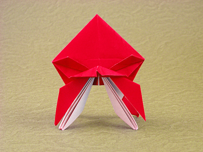 Origami Space Invader by Jun Maekawa. Folded from a square of origami paper by Gilad Aharoni on giladorigami.com