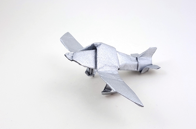 Origami Stuka by Max Hulme. Folded from a rectangle of Nicolas Terry's tissue-foil by Gilad Aharoni on giladorigami.com