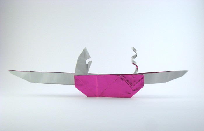 Origami Pocket knife by Quentin Trollip. Folded from a square of Japanese-foil by Gilad Aharoni on giladorigami.com