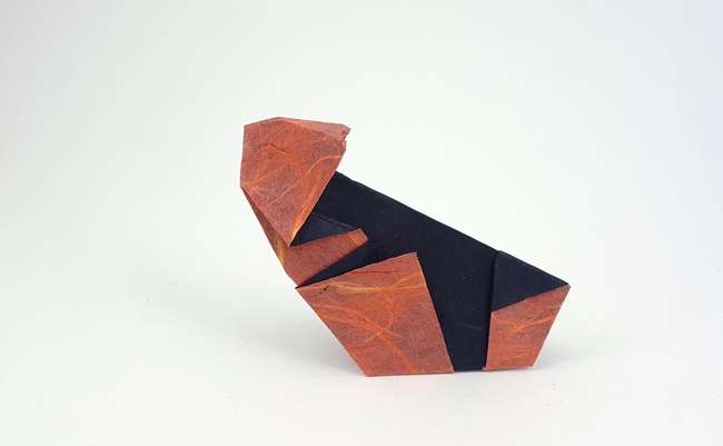 Origami Tiger by Yamanashi Masahiro. Folded from a square of duo Unryu paper by Gilad Aharoni on giladorigami.com