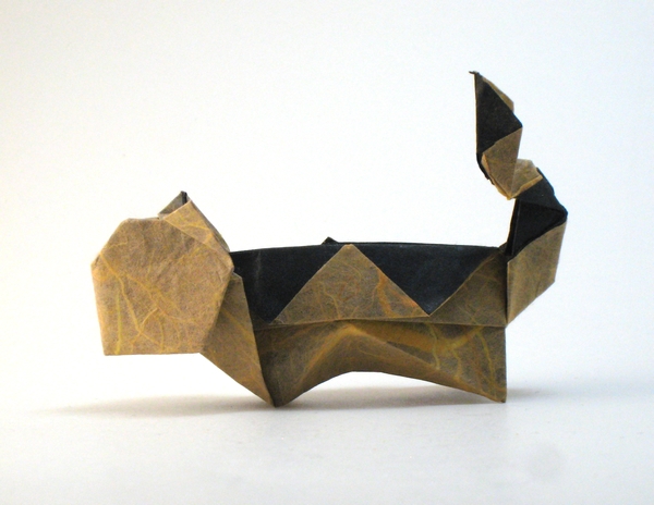Origami Tiger by Matsuno Yukihiko. Folded from a square of double-sided Unryu paper by Gilad Aharoni on giladorigami.com