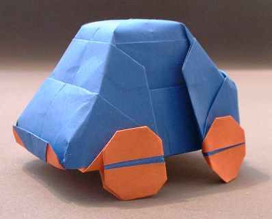 Origami VW bug by Charles Esseltine. Folded by Gilad Aharoni on giladorigami.com