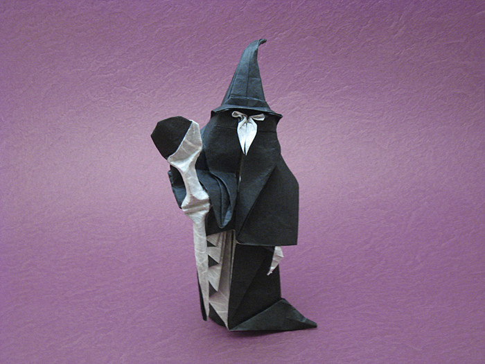Origami Wizard by Hojyo Takashi. Folded from a square of double-sided Unryu paper by Gilad Aharoni on giladorigami.com