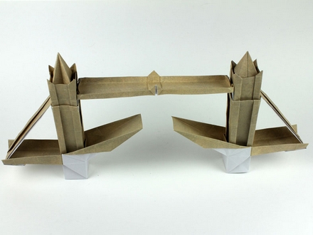 Origami Tower Bridge by Mark Bolitho on giladorigami.com