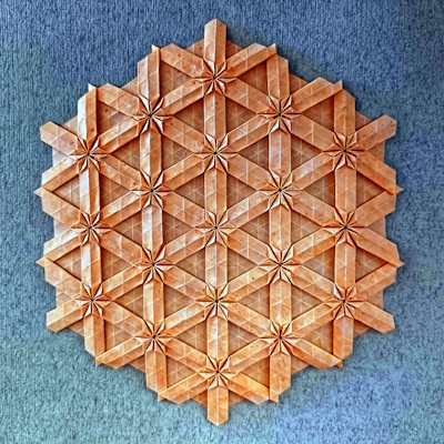 Origami Tessellation 389 by Lydia Diard on giladorigami.com