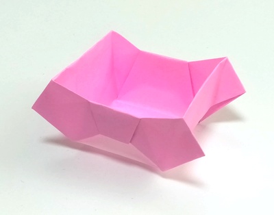 Origami Basket with ribbons by Aoyagi Shoko on giladorigami.com
