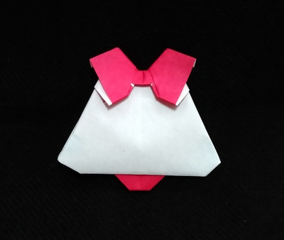 Origami Bell with ribbon by Noriko Nagata on giladorigami.com