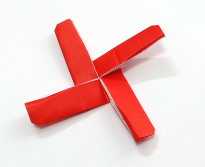 Origami Boomerang by Umemoto Yoshihiro on giladorigami.com
