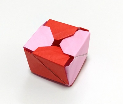 Origami Box from heart-shaped coaster by Shirai Kazuko on giladorigami.com