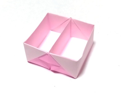 Origami Box with a partition by Endo Kazukuni on giladorigami.com