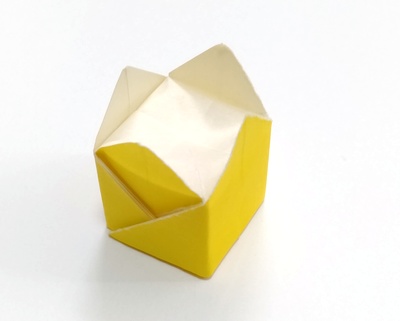 Origami Crown by Koya Ohashi on giladorigami.com