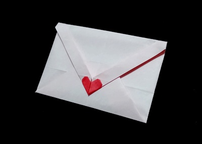 Origami Envelope with heart by Kumasaka Hiroshi on giladorigami.com