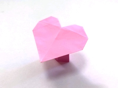 Origami Heart with stand by Francis Ow on giladorigami.com