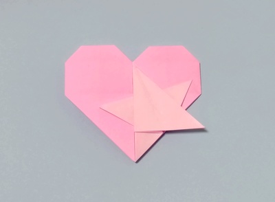 Origami Heart with star by Matsuno Yukihiko on giladorigami.com
