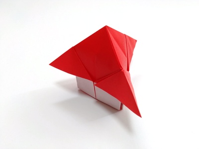 Origami House with pyramid roof by Koya Ohashi on giladorigami.com