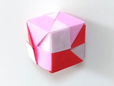Origami Magical cube by Nakade Noriko on giladorigami.com