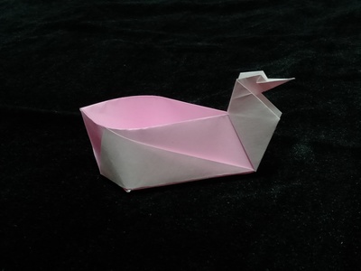 Origami Mandarin duck-shaped box by Koya Ohashi on giladorigami.com