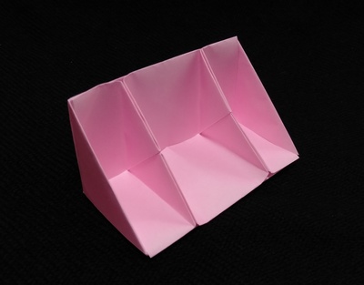 Origami Paneled bookcase by Niwa Taiko on giladorigami.com