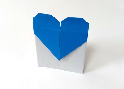 Origami Place card with heart by Masatsugu Tsutsumi on giladorigami.com