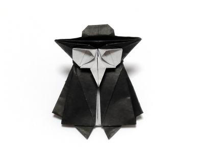 Origami Plague doctor by Jiahui Li (Syn) on giladorigami.com