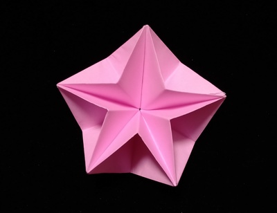 Origami Star by Carole Restall on giladorigami.com