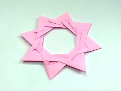Origami Starlight wreath by Noriko Nagata on giladorigami.com