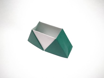 Origami Ornament by Paulo Mitsuru Imamura on giladorigami.com