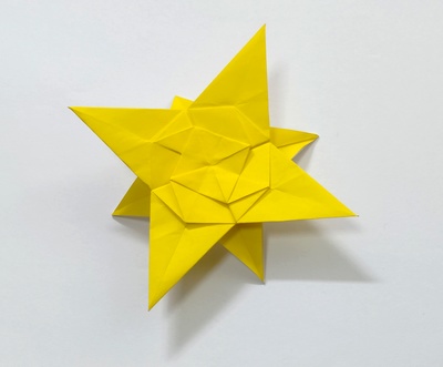 Origami Twinkling star by Kawate Ayako on giladorigami.com
